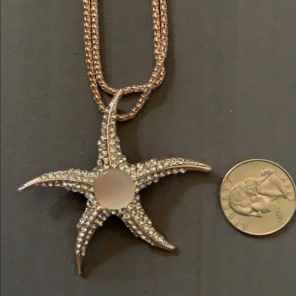 Beautiful Rhinestone Starfish on Chain - Picture 2 of 3